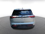 Used 2024 Nissan Pathfinder S image 3