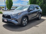 Used 2024 Toyota Highlander AWD image 4