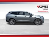 Used 2024 Buick Enclave Premium image 3