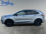 Used 2024 Ford Edge SE w/ Black Appearance Package image 2