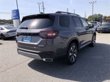 New 2025 Honda Pilot Touring image 5