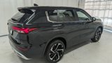 New 2024 Mitsubishi Outlander 4WD Plug-In Hybrid image 4