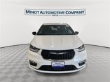New 2026 Chrysler Pacifica Select image 3