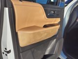 New 2025 INFINITI QX80 Sensory image 4