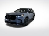 Used 2025 Honda Pilot TrailSport image 3