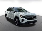 Used 2024 Volkswagen Atlas SE image 3