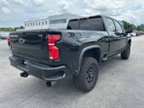 Used 2025 Chevrolet Silverado 2500 ZR2 w/ Technology Package image 5