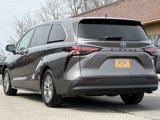 Used 2021 Toyota Sienna LE image 3