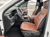 Used 2024 GMC Yukon Denali Ultimate image 3