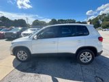 Used 2017 Volkswagen Tiguan S image 6