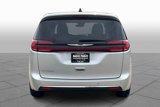 Used 2023 Chrysler Pacifica Touring-L image 4