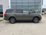 Used 2024 Ford Expedition XLT image 4