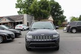 Used 2017 Jeep Compass Latitude image 2