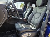 Certified 2024 Porsche Macan image 5