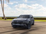New 2025 Lincoln Aviator Reserve w/ Luxury Package image 2