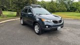Used 2011 Kia Sorento LX w/ Convenience Pkg image 2