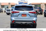 Used 2020 Toyota Highlander XLE image 3