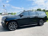 Used 2025 Chevrolet Suburban RST image 3