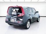 Used 2022 Kia Soul LX w/ Technology Package image 4
