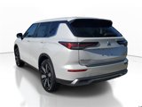 New 2025 Mitsubishi Outlander SE image 5