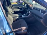 Used 2022 Toyota RAV4 SE image 4