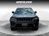 Used 2024 Jeep Grand Cherokee Laredo X image 5