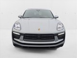 Certified 2024 Porsche Macan image 6