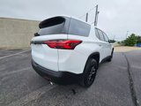 Used 2023 Chevrolet Traverse LS image 4
