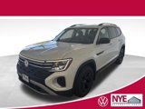 New 2026 Volkswagen Atlas Peak Edition image 1