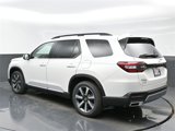 New 2025 Honda Pilot Elite image 3