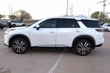 New 2025 Nissan Pathfinder Platinum image 2