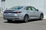 Used 2023 Lexus ES 300h w/ Premium Package image 4