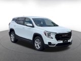 Used 2024 GMC Terrain SLE image 3