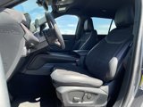 Used 2025 Ford Explorer ST image 3