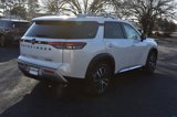 New 2025 Nissan Pathfinder Platinum w/ Black Appearance Package image 5
