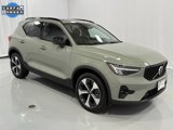 Certified 2024 Volvo XC40 B5 Plus w/ Climate Package image 4