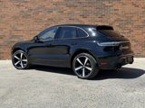 Certified 2024 Porsche Macan image 3