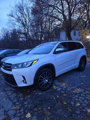 Used 2017 Toyota Highlander SE w/ Carpet Mat Package image 5