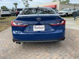 Used 2025 Toyota Camry SE w/ Convenience Package image 4