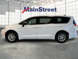 New 2025 Chrysler Pacifica Select image 4
