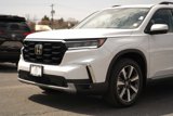 Certified 2025 Honda Pilot Touring image 5