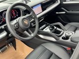 New 2025 Porsche Cayenne Coupe image 4
