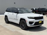 New 2025 Jeep Grand Cherokee Summit image 2