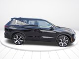 New 2025 Mitsubishi Outlander SEL image 3