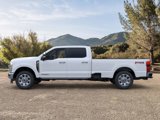 New 2025 Ford F350 4x4 Crew Cab Super Duty image 3