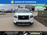 New 2025 Nissan Pathfinder SL w/ SL Premium Package image 2