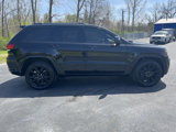 Used 2017 Jeep Grand Cherokee Altitude image 4