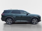 New 2025 Nissan Pathfinder Platinum image 2