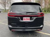 New 2025 Chrysler Pacifica Select image 5
