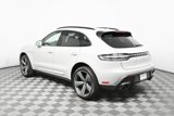 Certified 2025 Porsche Macan image 3